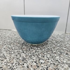 Vintage Primary Blue Pyrex 401